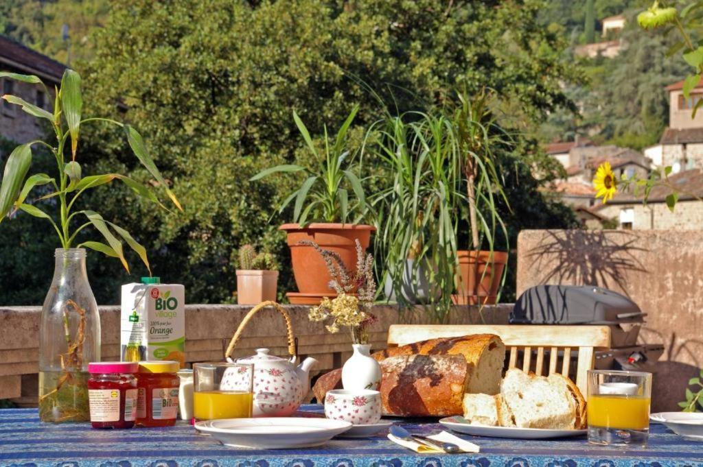 Bed and Breakfast Cassiopée à Largentière Extérieur photo